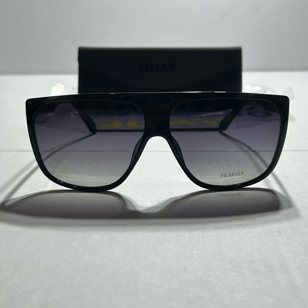 Quay NO CURFEW POLARIZED Sunglasses NWT